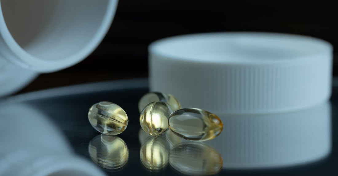 Ozemburn Pro capsules bottle on a white background, showing the label with 'Advanced Formula' and ingredients list.