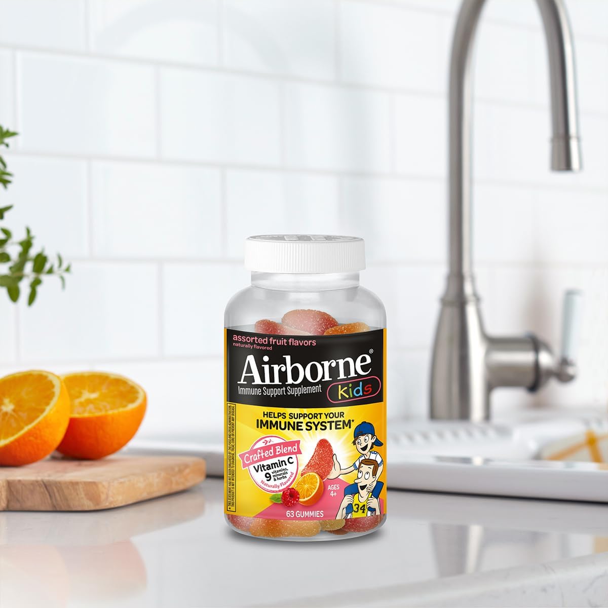 Airborne 500mg Vitamin C + Zinc Immune Support Supplement Gummies for Children, Assorted Fruit Flavour, Gluten-free Crafted Blend with Powerful Antioxidants Vitamins C & E, 63 Gummies (2 Pack) - görsel 9