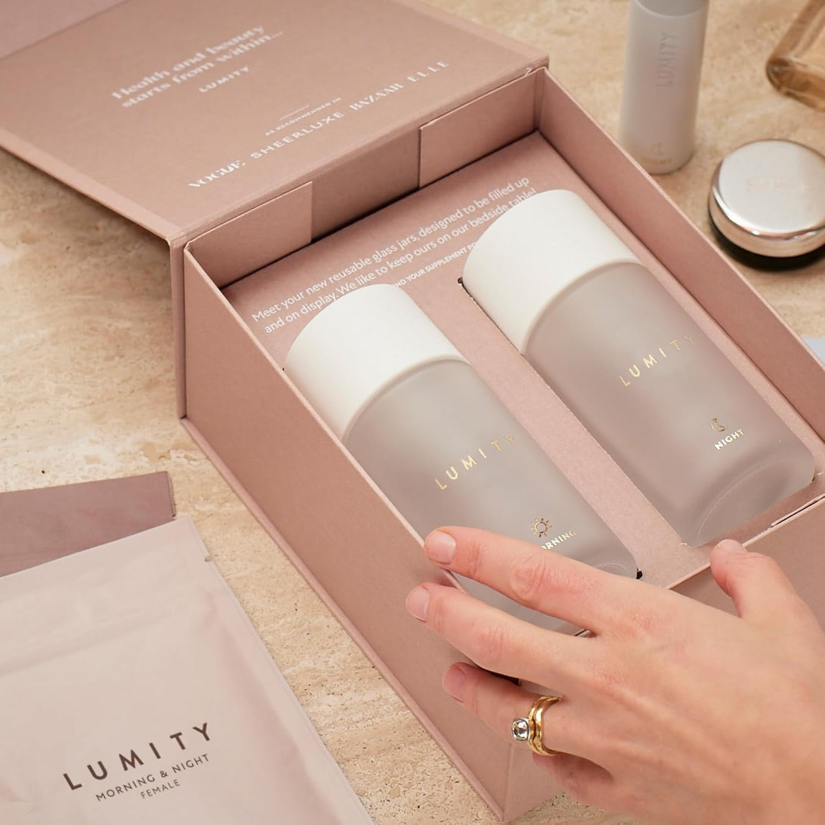 Lumity Morning & Night Female Supplement - 24-Hour Nutritional Support for Perimenopause, Energy, Sleep, Skin & Immune Health - görsel 2