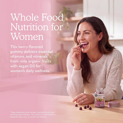 Garden of Life Organics Women's Gummies Vitamins – Multivitamin for Women with Methyl B12, C & D3, USDA Organic, Non-GM, Vegan, Berry Flavour, 120 Gummies