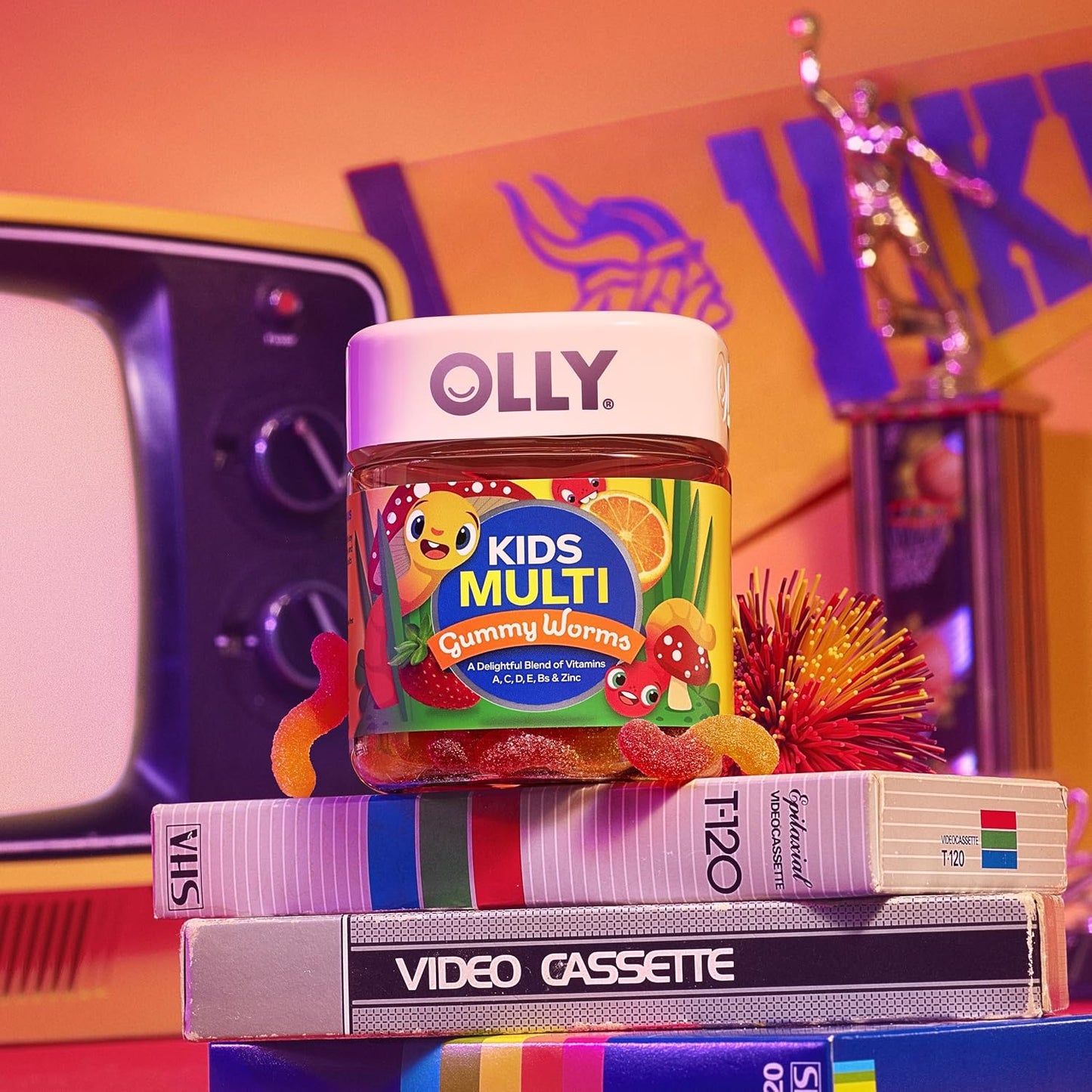 OLLY Kids Multivitamin Gummy, Overall Health and Immune Support, Vitamins A, C, D, E, Bs and Zinc, Sour Fruity Punch, 70 Gummies - görsel 5